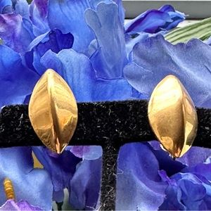 Vintage Gold Washed Sterling Silver Screw Back Earrings